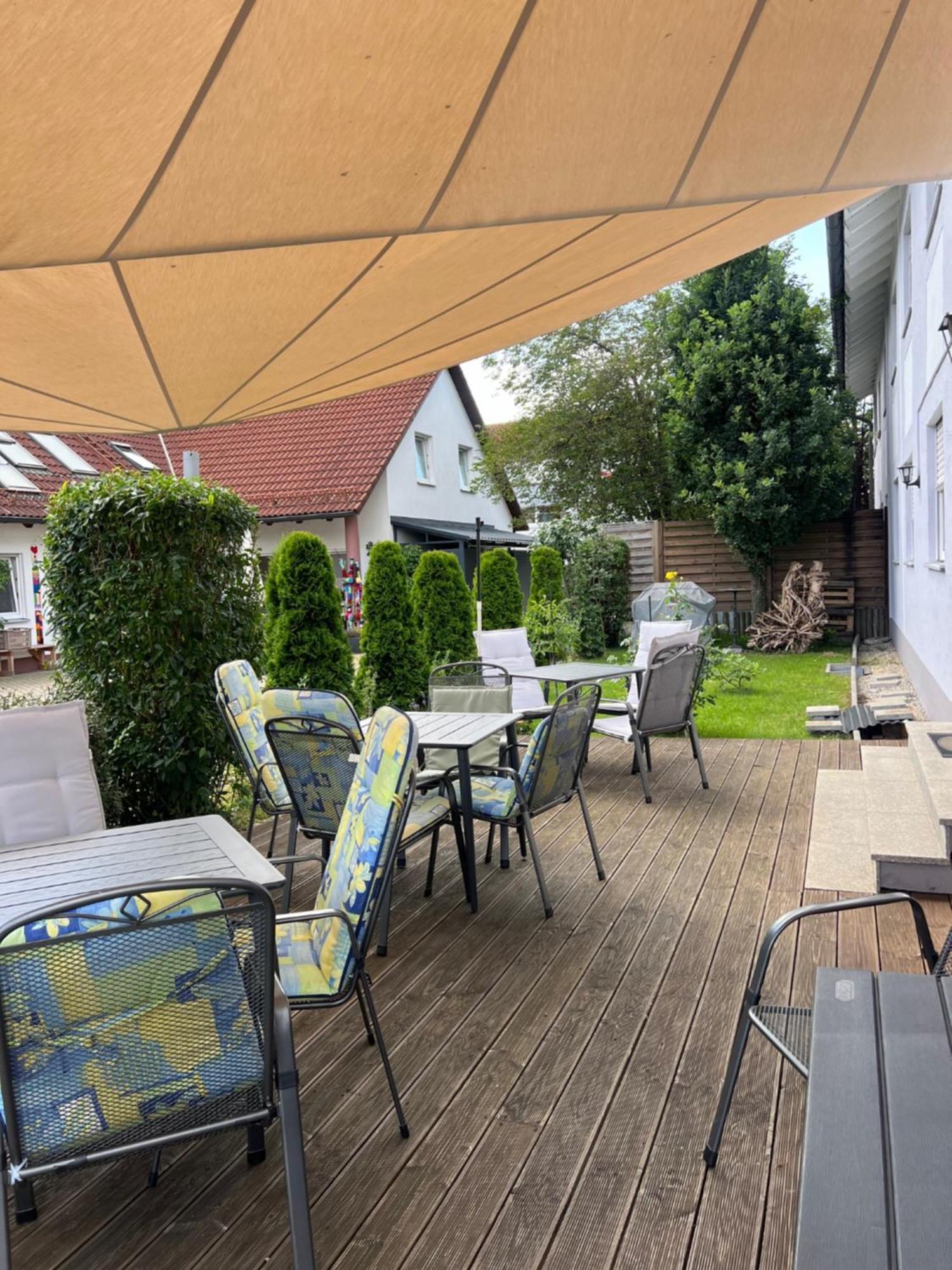 Hotelpension Zum Gockl Allershausen Esterno foto